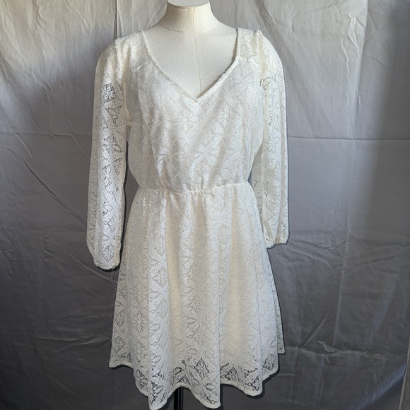 Hollister Dresses & Skirts - Hollister Women's Dress Sz Large Long Sleeve Cream Lace Boho Chic Western Preppy